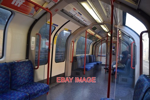 Photo central line 1992 stock - ,
